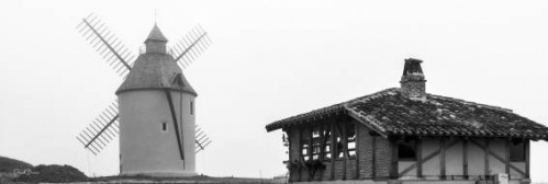 Panoramique- moulin- noir- blanc.jpg